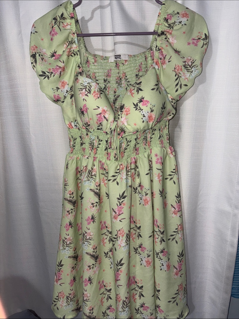 Madden NYC Light Green Floral Puff-Sleeve Dress 👗 - M